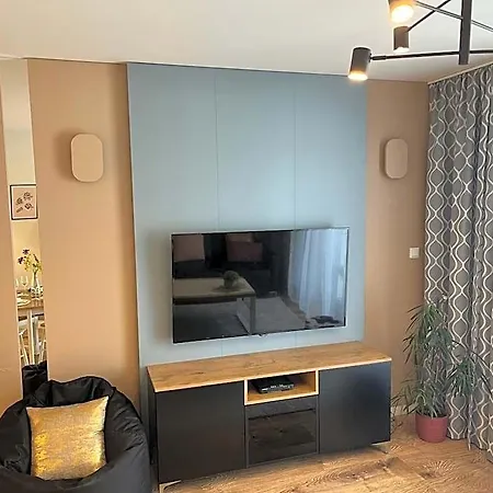 Nowe Pojezierze アパートホテル 4*