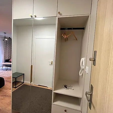 アパートホテル Nowe Pojezierze 4*